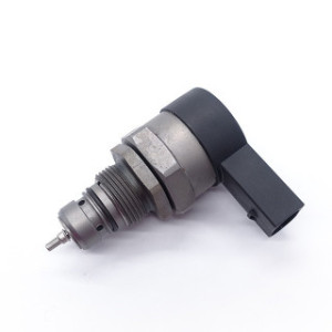 Régulateur pression common rail VAG TDI remplace Bosch 0281006074 à 159,00 €